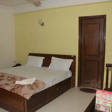 Hotel R S International @ Paharganj